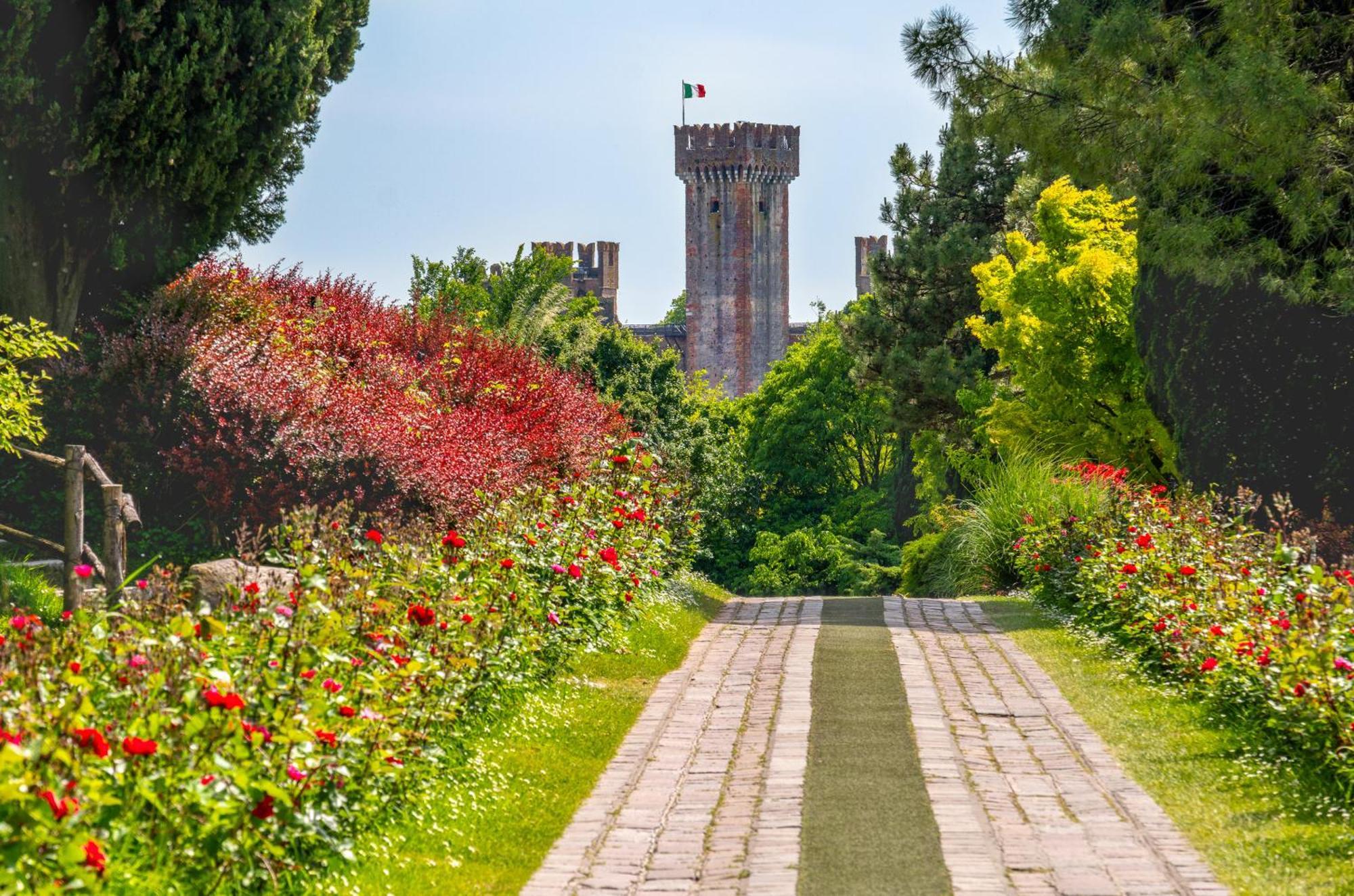 Ampia Dimora A Salo Con Parcheggio E Giardino Διαμέρισμα Εξωτερικό φωτογραφία